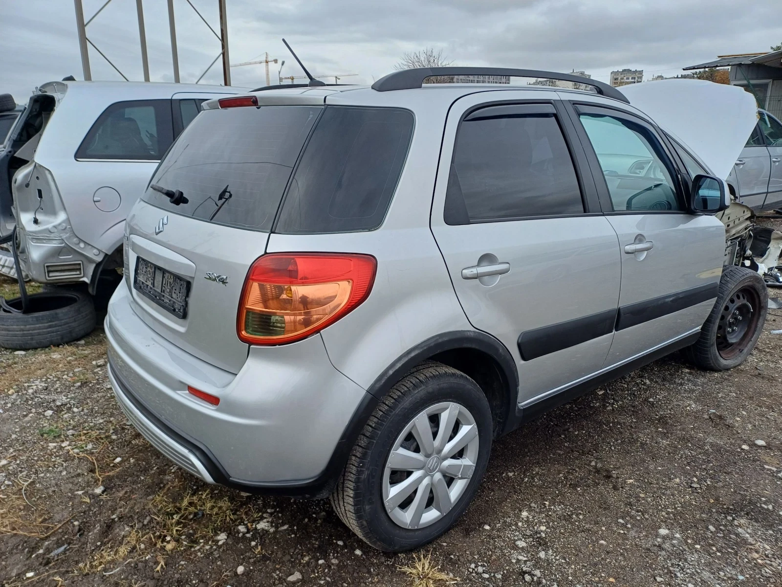 Suzuki SX4 1.6 i - изображение 3