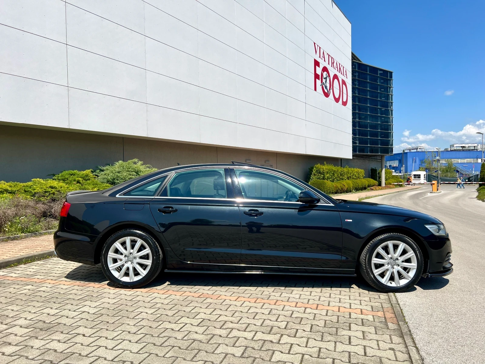 Audi A6 3.0TDI-лизинг през Уникредит по 365лв на месец - изображение 4
