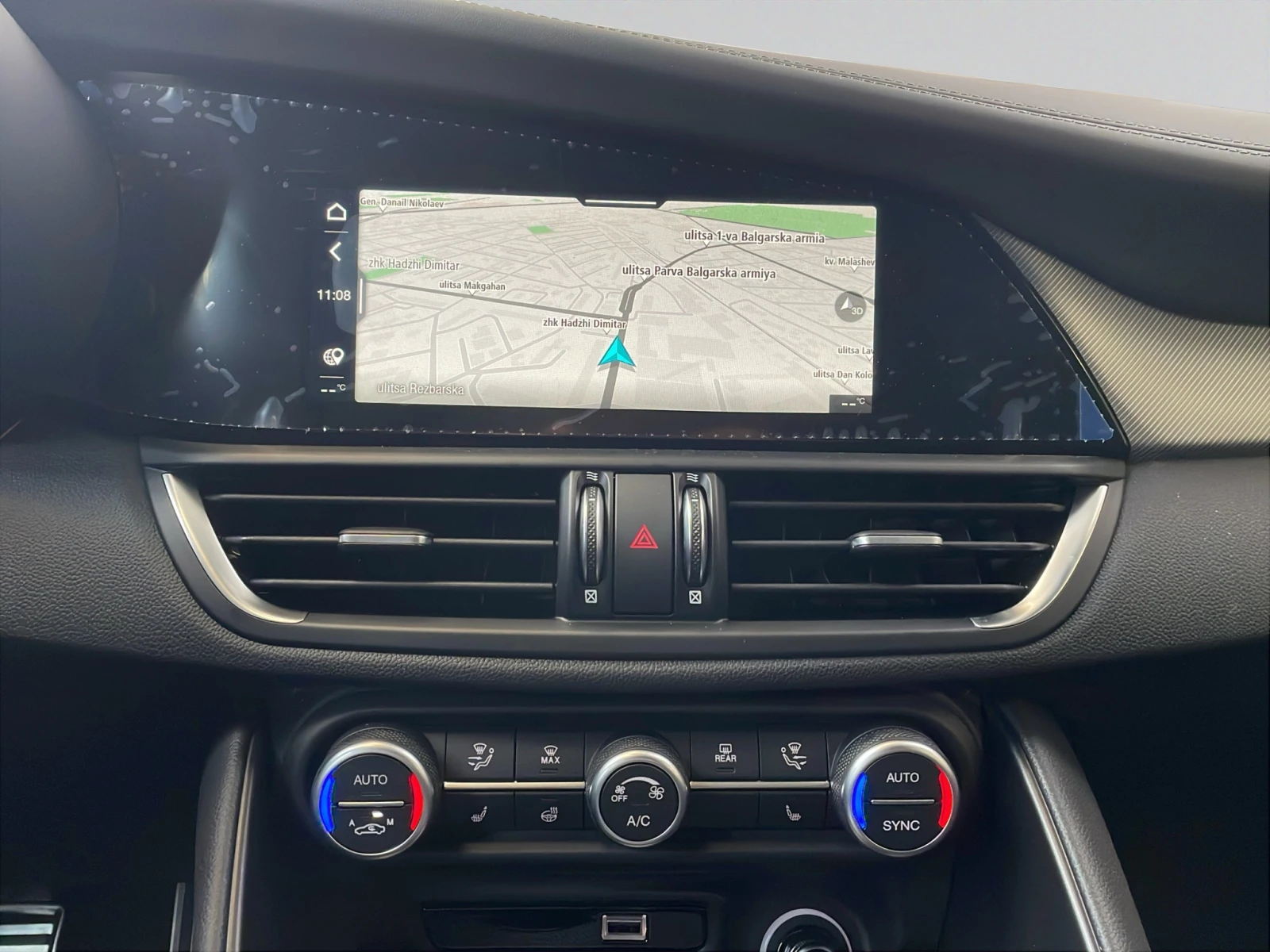 Alfa Romeo Giulia Veloce 2.0 Petrol AT8 Q4 - изображение 9