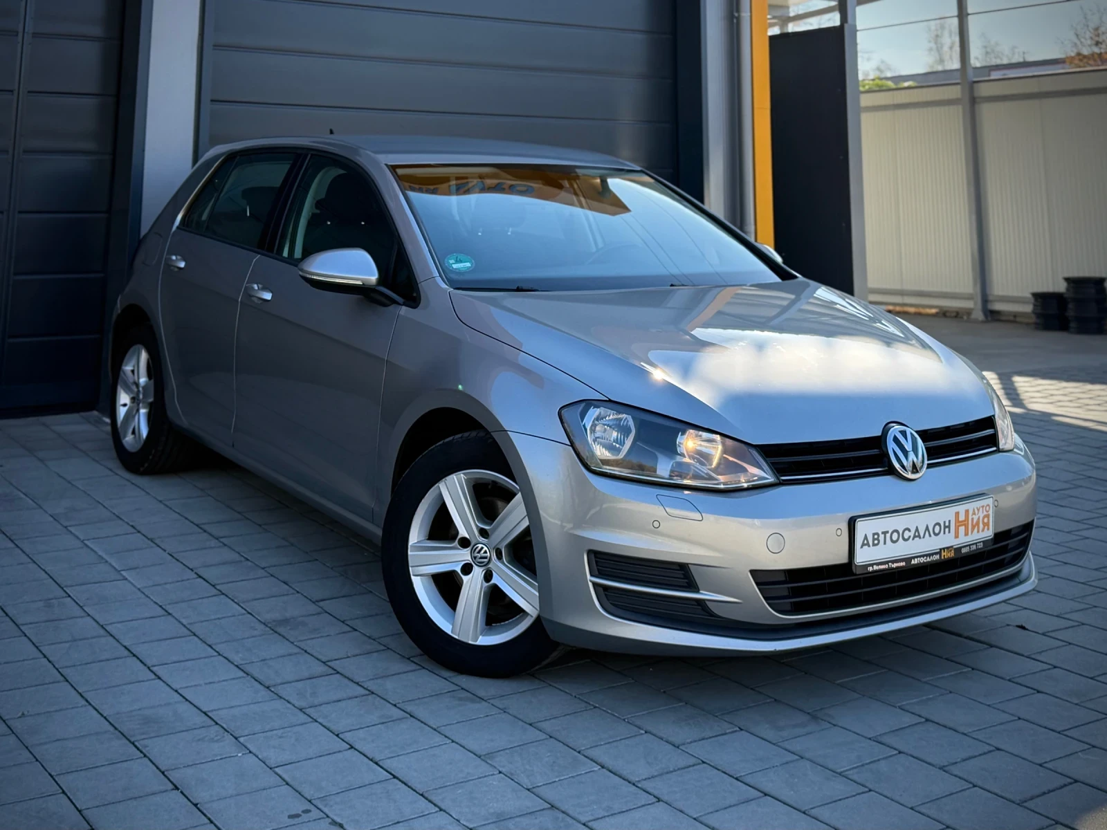 VW Golf 1.6TDI * NAVI*  - изображение 3