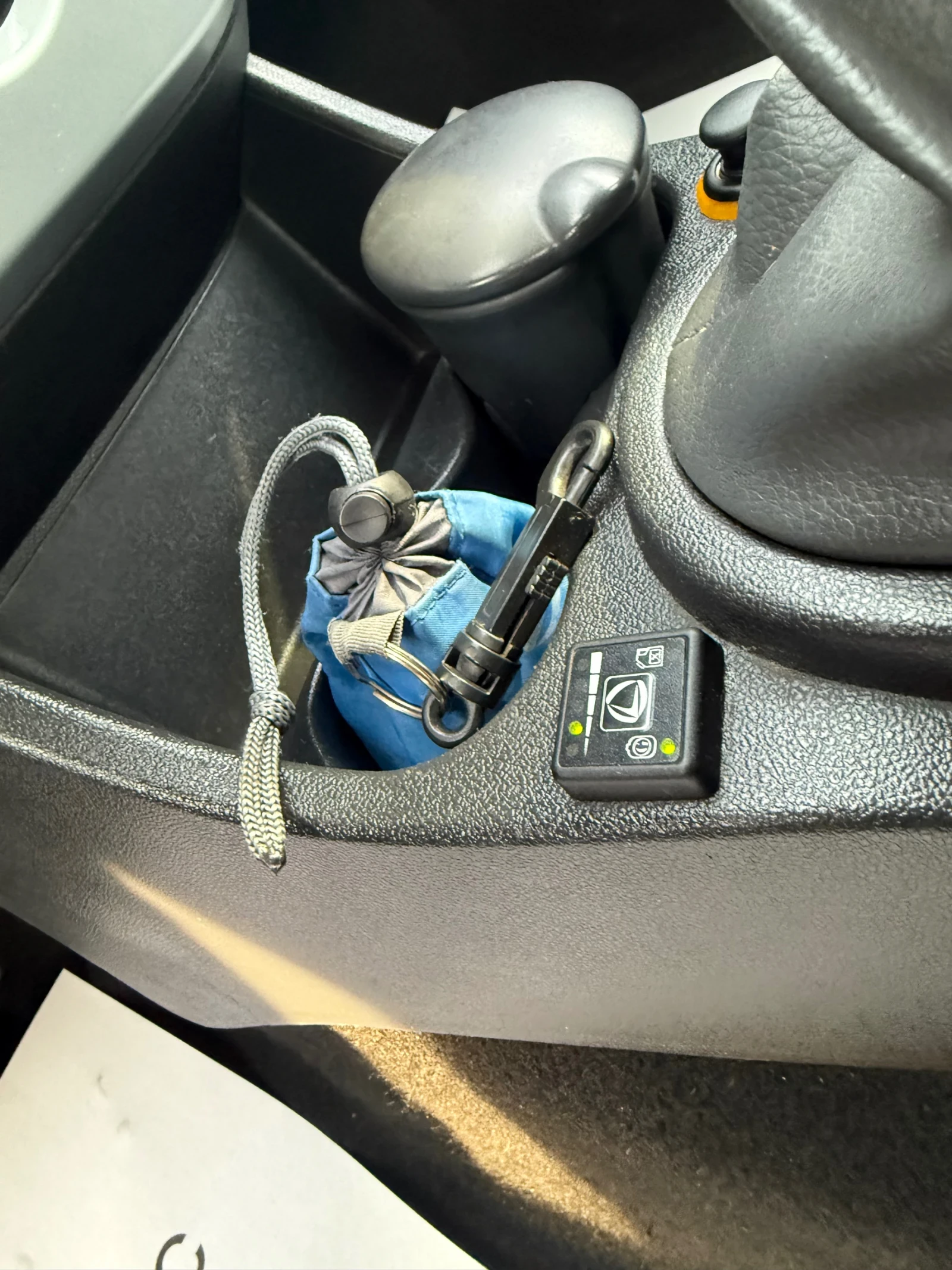 Dacia Logan 1, 6 ������-��� | Mobile.bg � ����������� 13