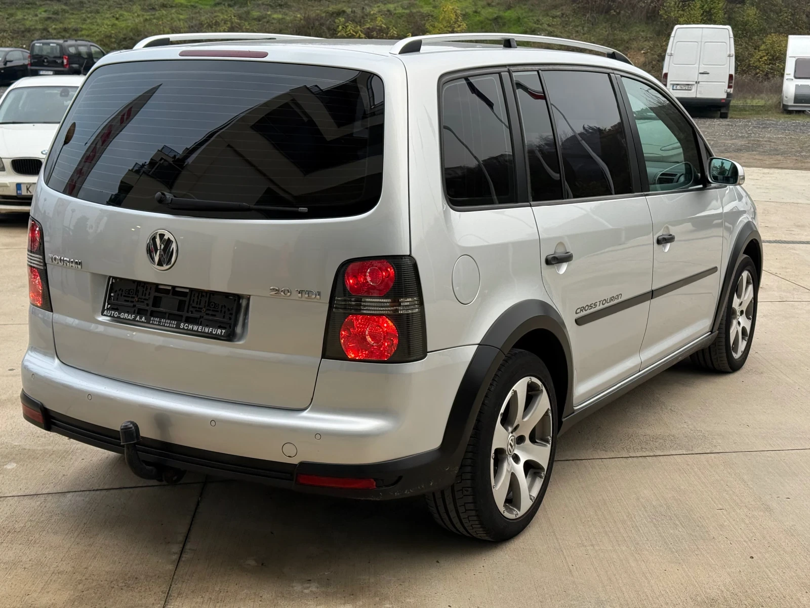 VW Touran Cross 6+ 1 - изображение 6