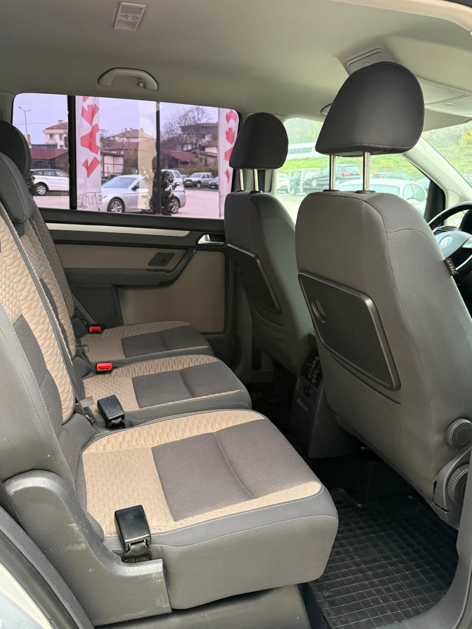 VW Touran Cross 6+ 1 - изображение 10