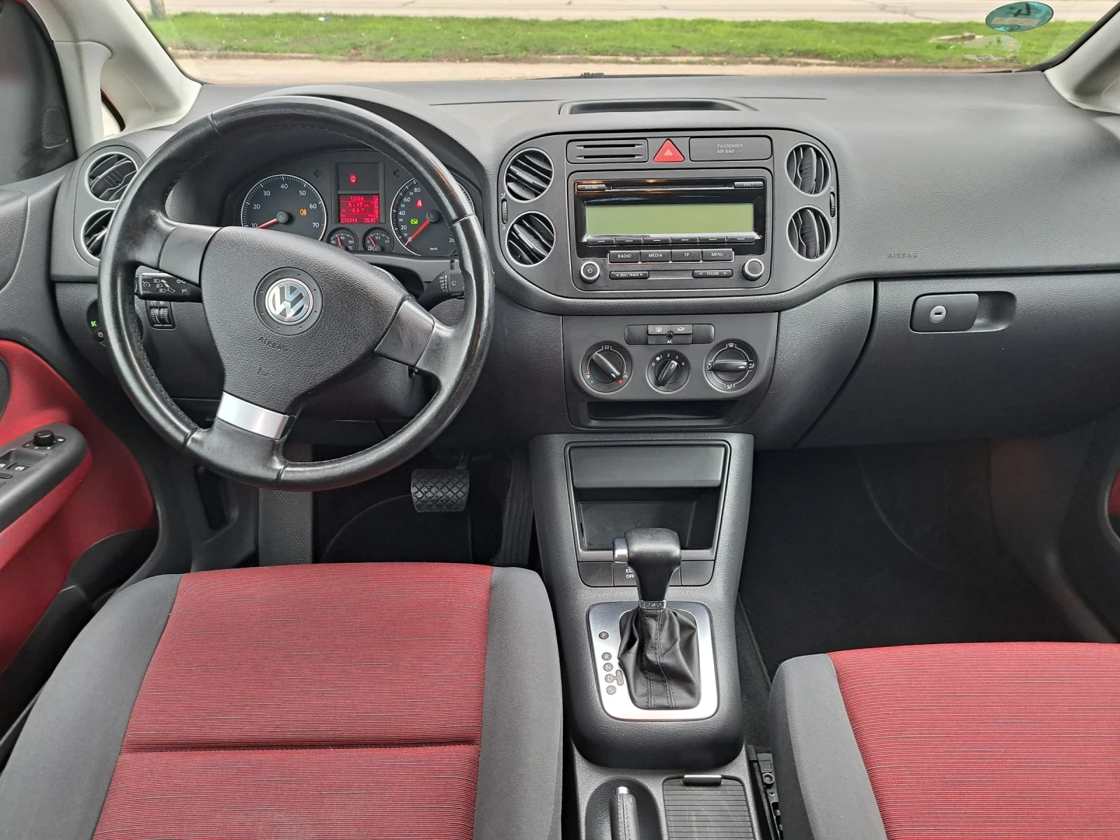 VW Golf Plus Автоматик - изображение 8