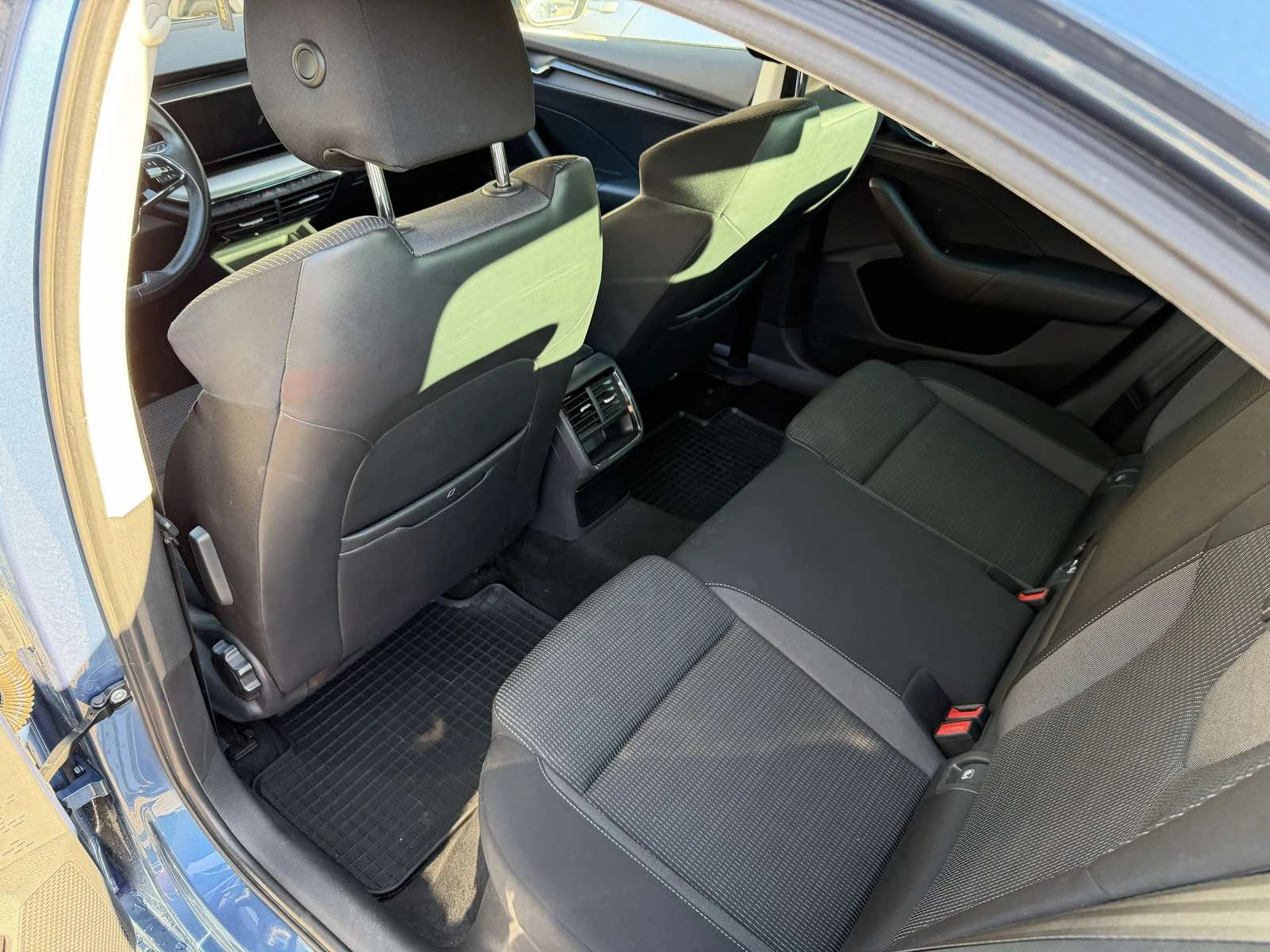 Skoda Octavia Амбишън 2, 0 TDI / 110 kW / 150 к.с., 7DSG - изображение 8