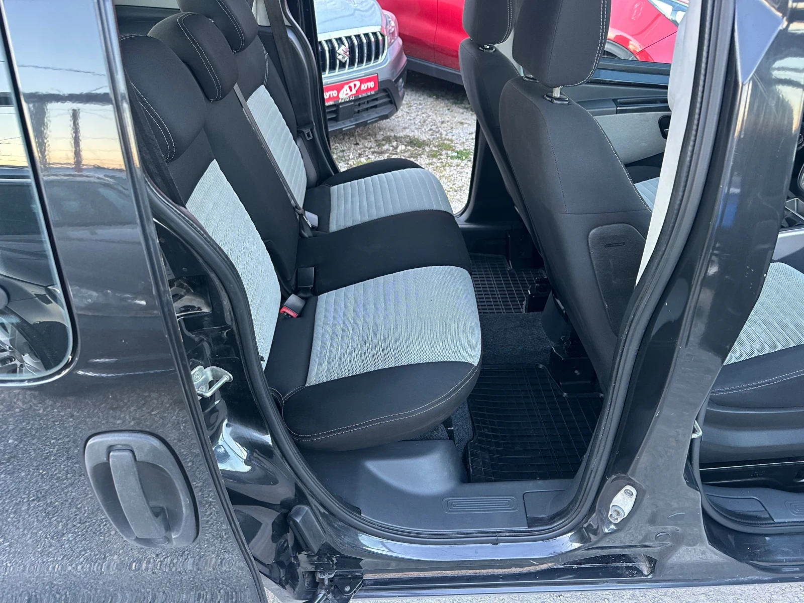 Fiat Qubo 1.4I-74k.c.-ПЪТНИЧЕСКО, снимка 13 - Автомобили и джипове - 53816306