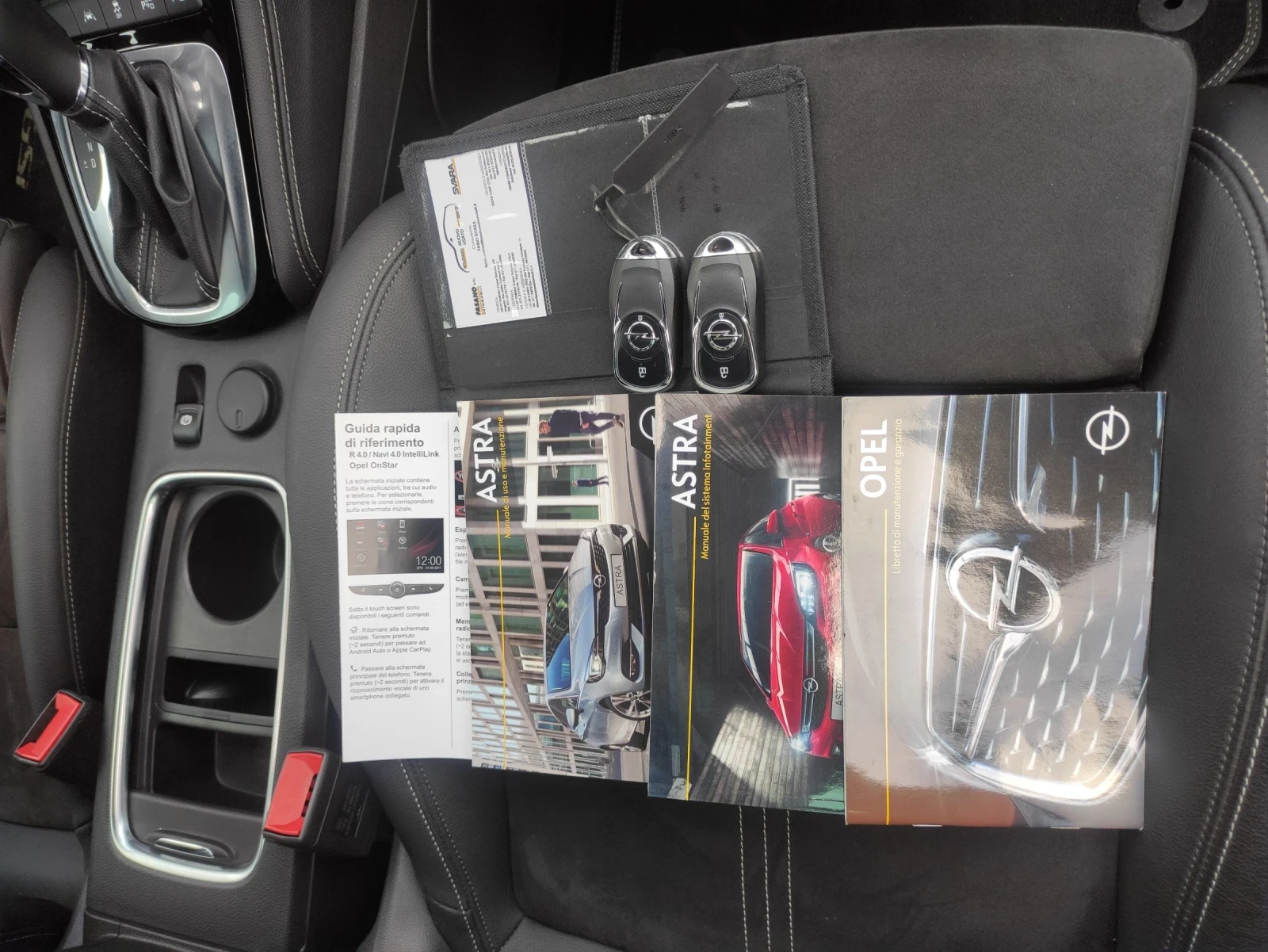 Opel Astra Spotr Tourer Ultimate , снимка 13 - Автомобили и джипове - 54000296