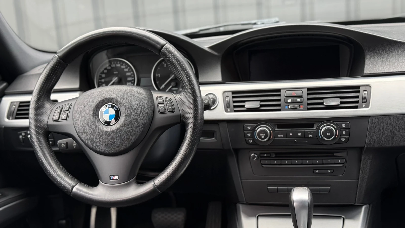 BMW 330 M-PACK X-DRIVE , снимка 10 - Автомобили и джипове - 54583745