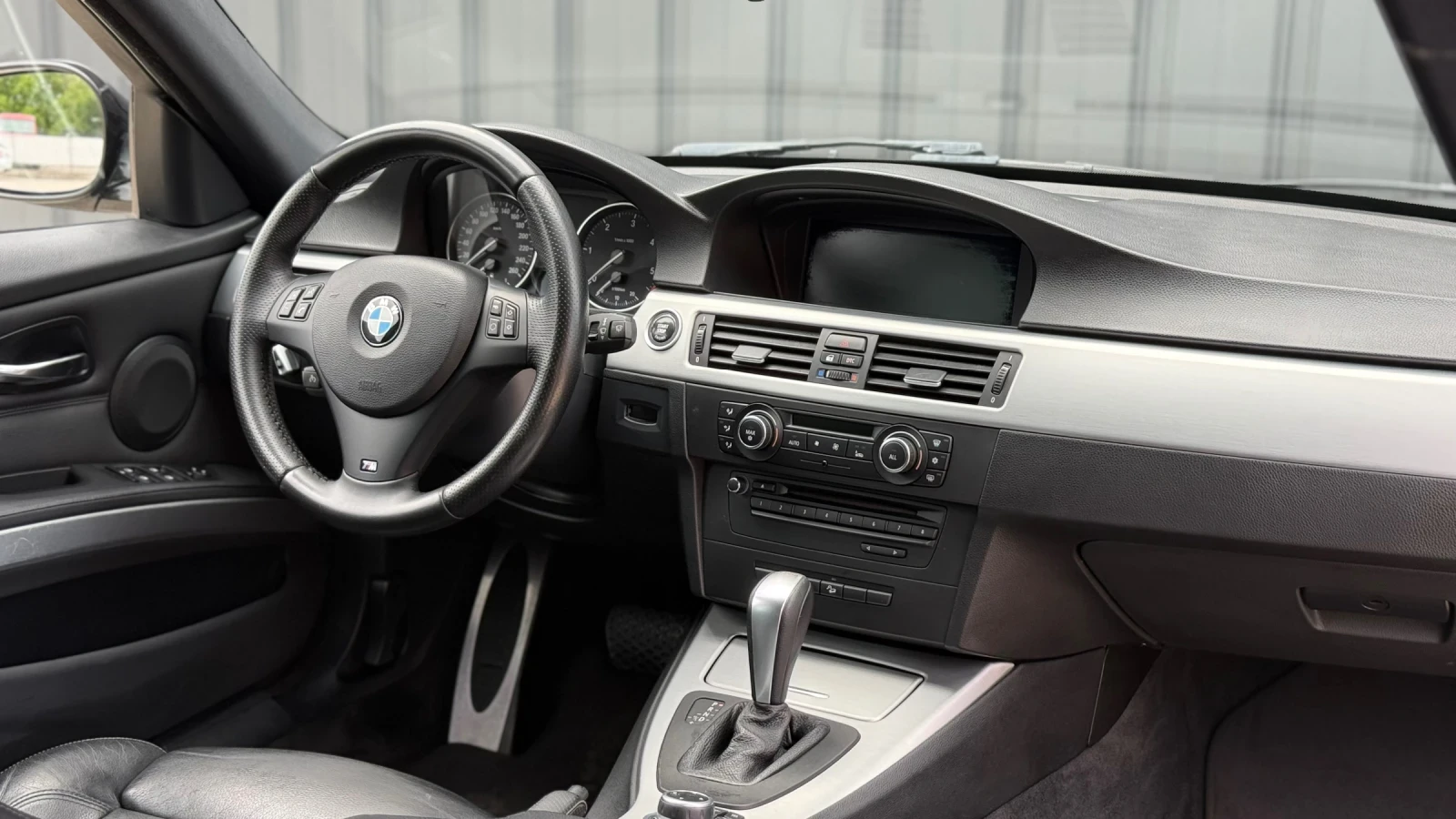 BMW 330 M-PACK X-DRIVE , снимка 8 - Автомобили и джипове - 54583745