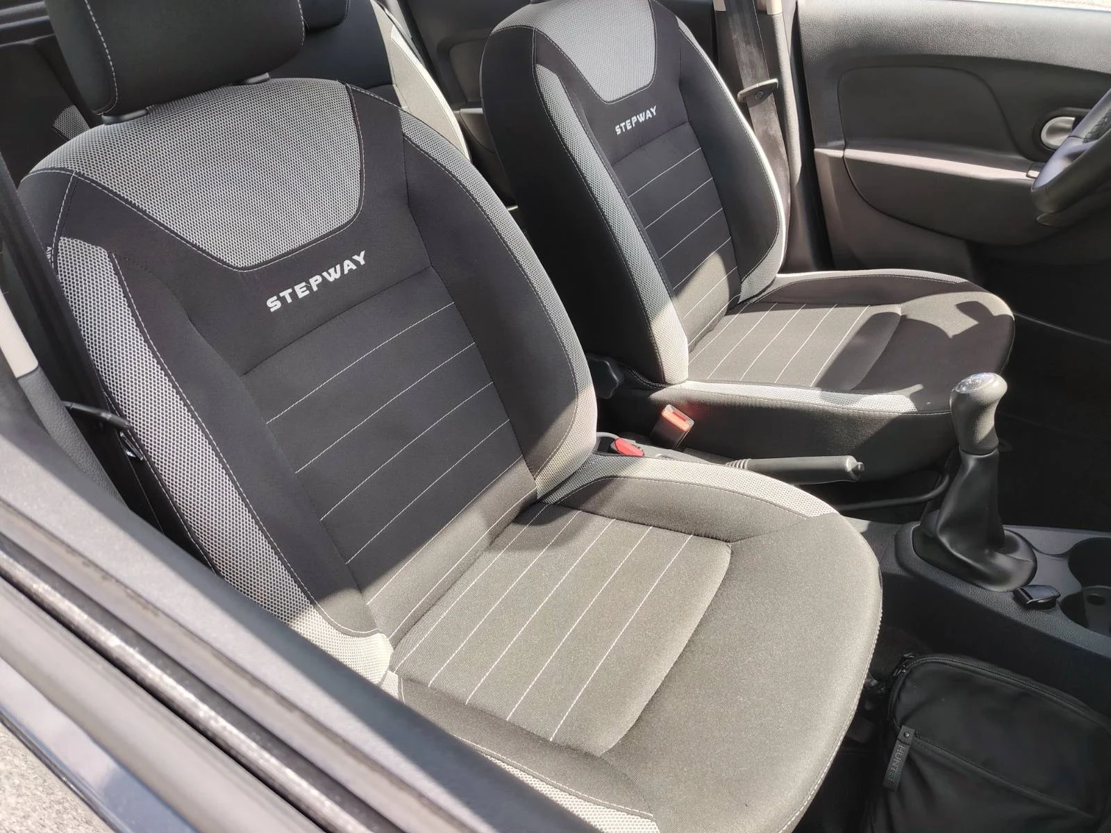 Dacia Sandero 1.5 DCI | Mobile.bg � ����������� 12
