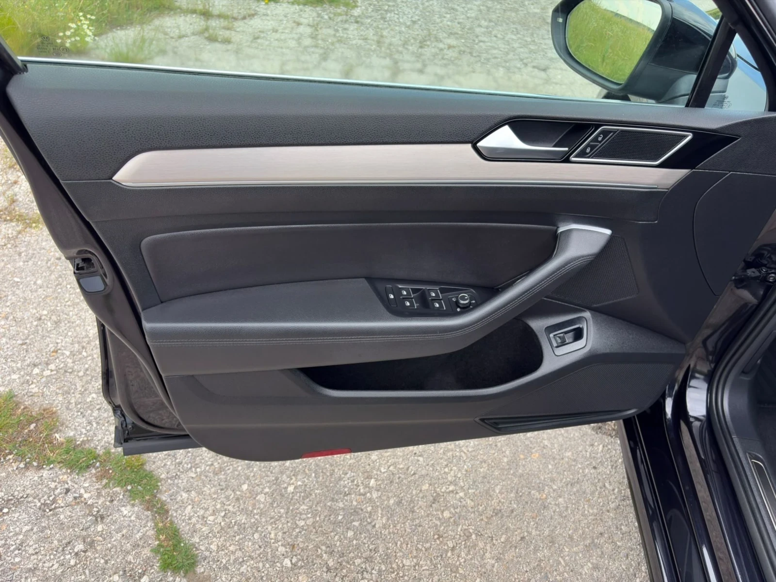 VW Passat 2.0 TDI, R-LINE, 150 к.с, снимка 17 - Автомобили и джипове - 54804214