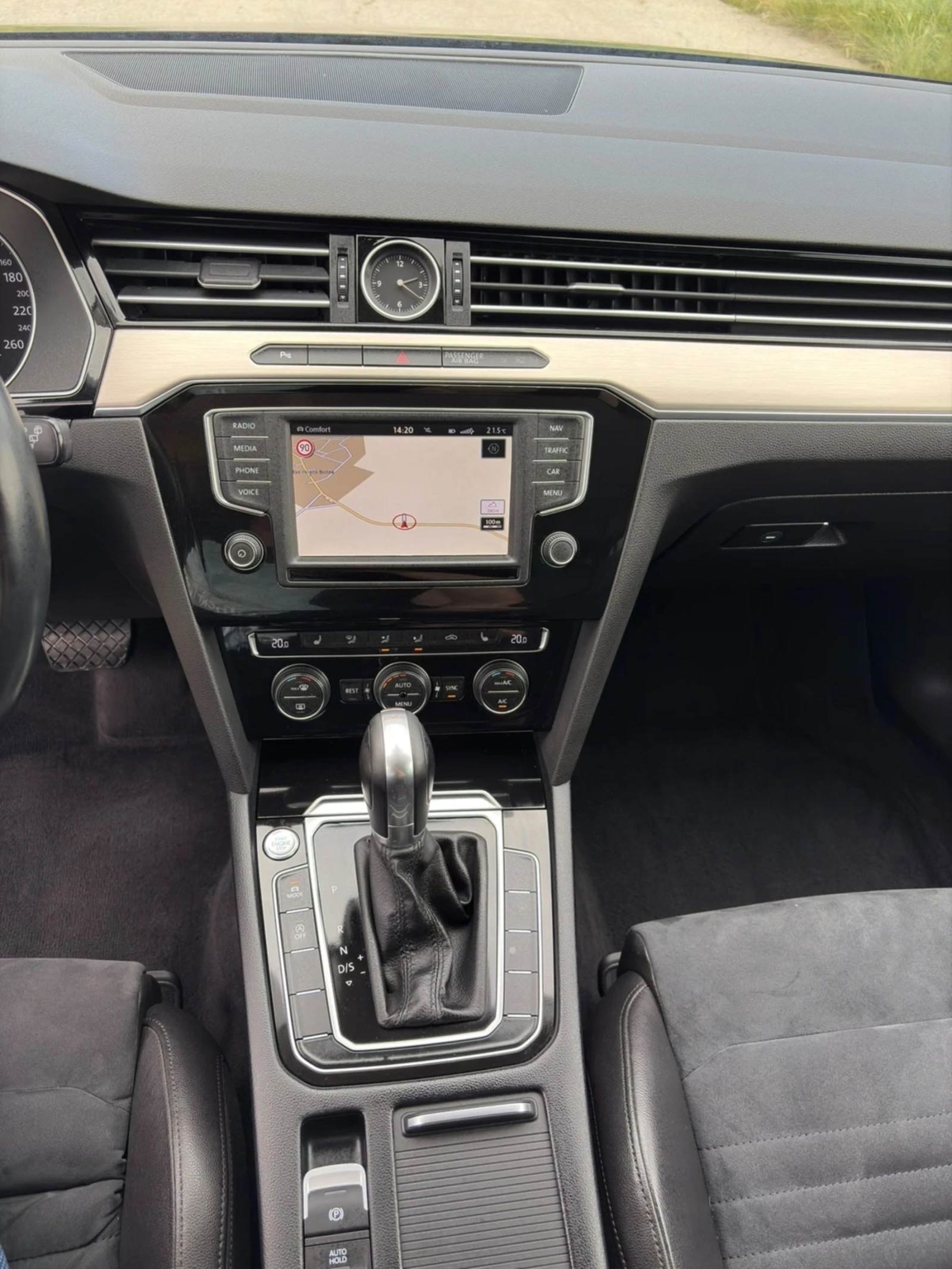 VW Passat 2.0 TDI, R-LINE, 150 к.с, снимка 14 - Автомобили и джипове - 54804214