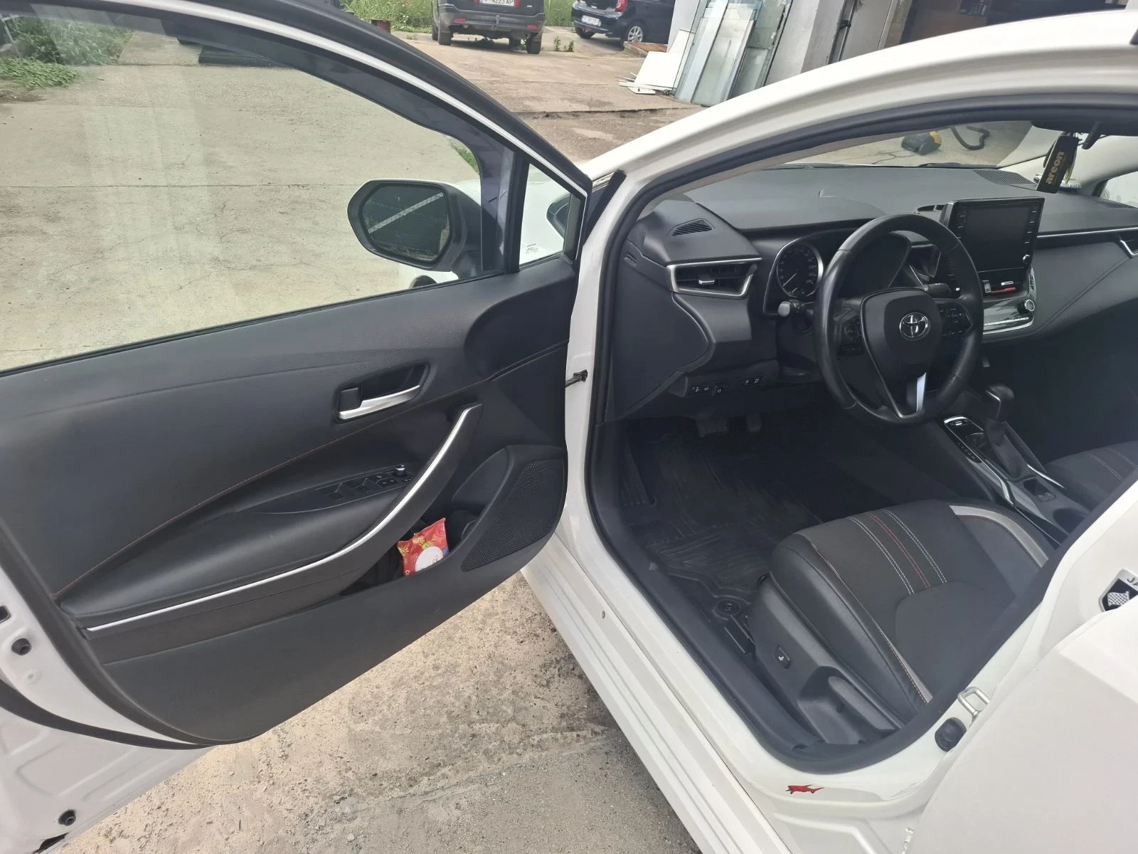 Toyota Corolla, снимка 6 - Автомобили и джипове - 54901532