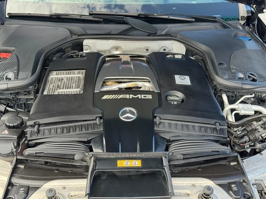 Mercedes-Benz E 63 AMG E 63S* Sedan* АвтоКредит* (ЦЕНА ДО БГ), снимка 17 - Автомобили и джипове - 54973672