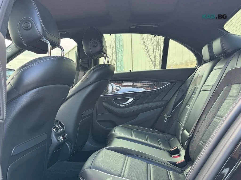 Mercedes-Benz E 63 AMG E 63S* Sedan* АвтоКредит* (ЦЕНА ДО БГ), снимка 15 - Автомобили и джипове - 54973672