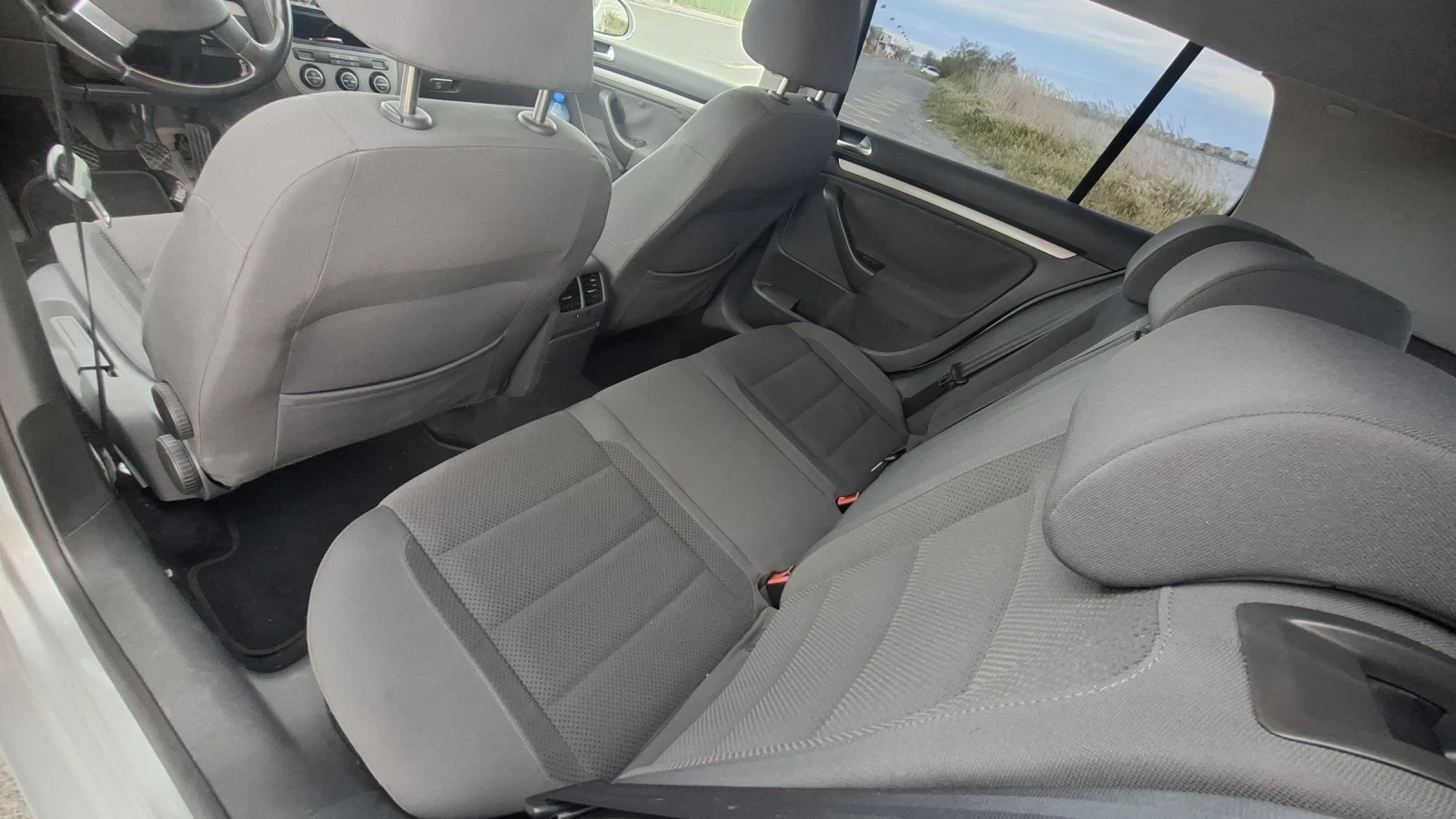VW Golf, снимка 6 - Автомобили и джипове - 55007222