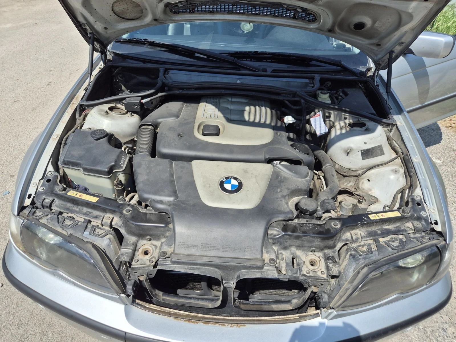 BMW 320, снимка 11 - Автомобили и джипове - 55067345