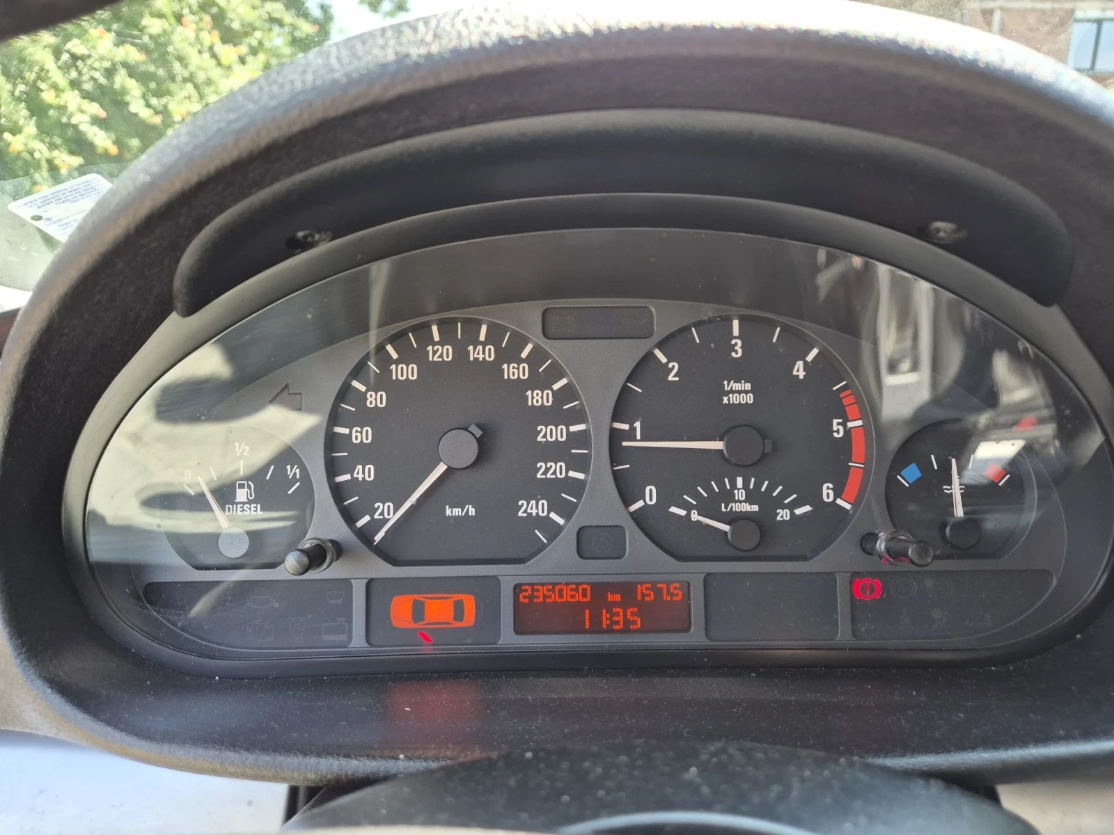 BMW 320, снимка 10 - Автомобили и джипове - 55067345