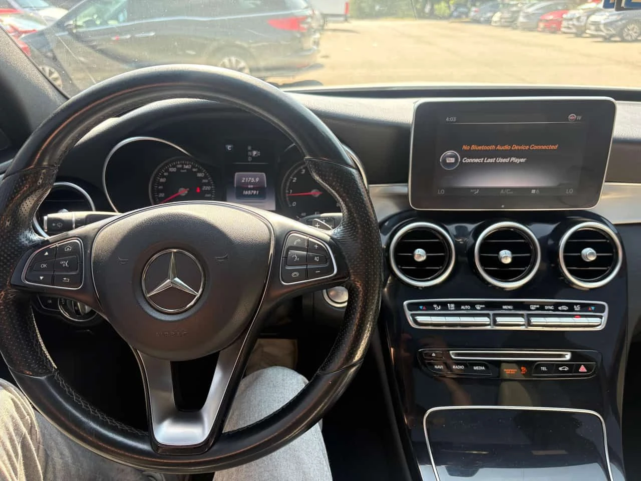 Mercedes-Benz C 300 4MATIC | CARFAX | АВТОКРЕДИТ БЕЗ ПЪРВОНАЧАЛНА, снимка 11 - Автомобили и джипове - 55566639