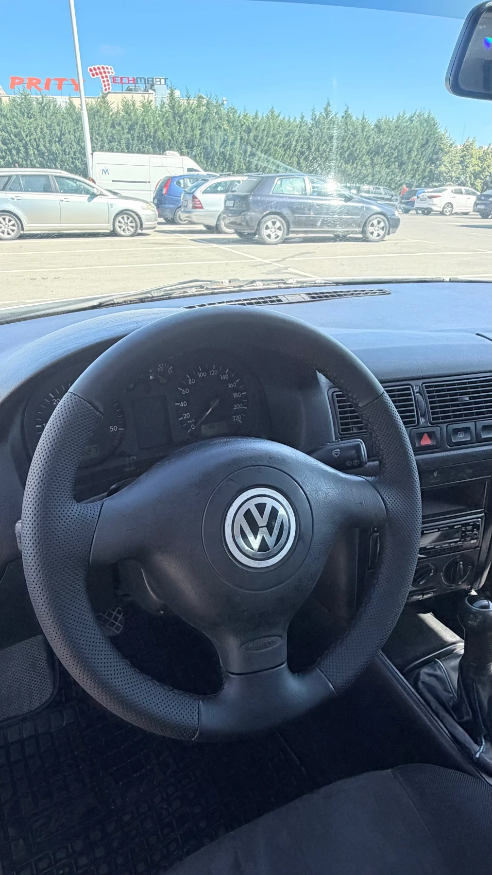 VW Golf 1.9 Tdi 90кс AGR, снимка 7 - Автомобили и джипове - 56020109