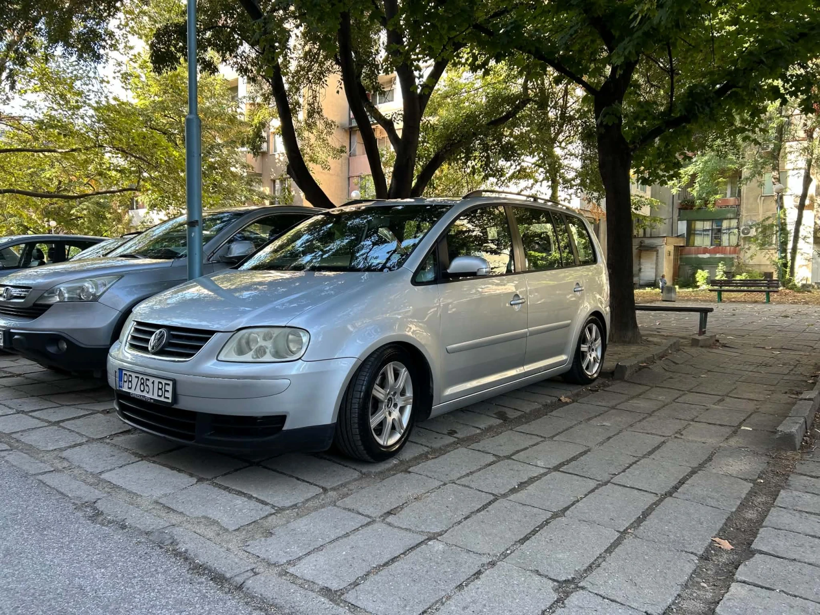 VW Touran, снимка 2 - Автомобили и джипове - 56423249