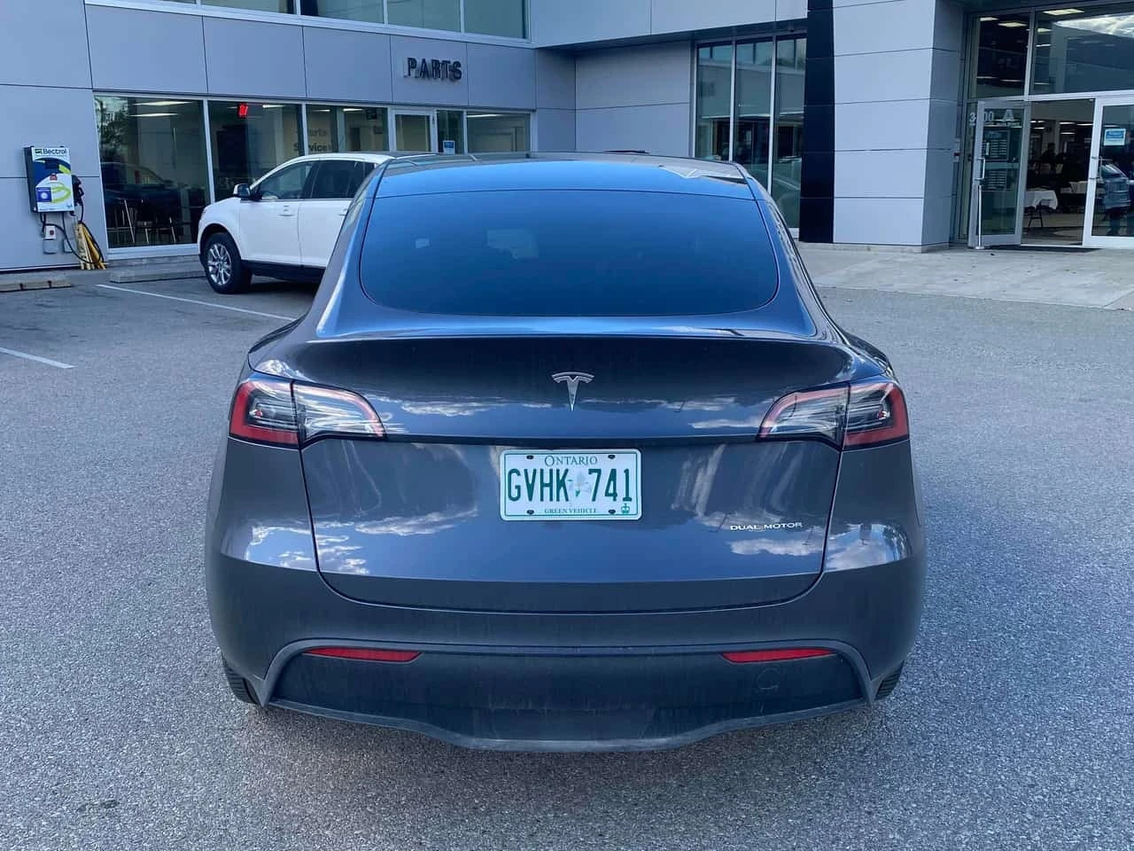 Tesla Model Y * Long Range * CARFAX * ��� ������������ ������ | Mobile.bg � ����������� 4