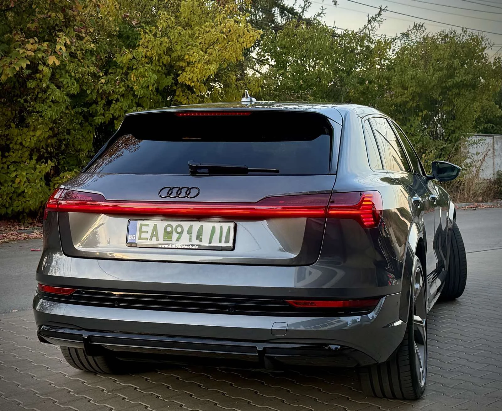 Audi E-Tron S / AUDI EXCLUSIVE / �������� / ��� ������ | Mobile.bg � ����������� 4