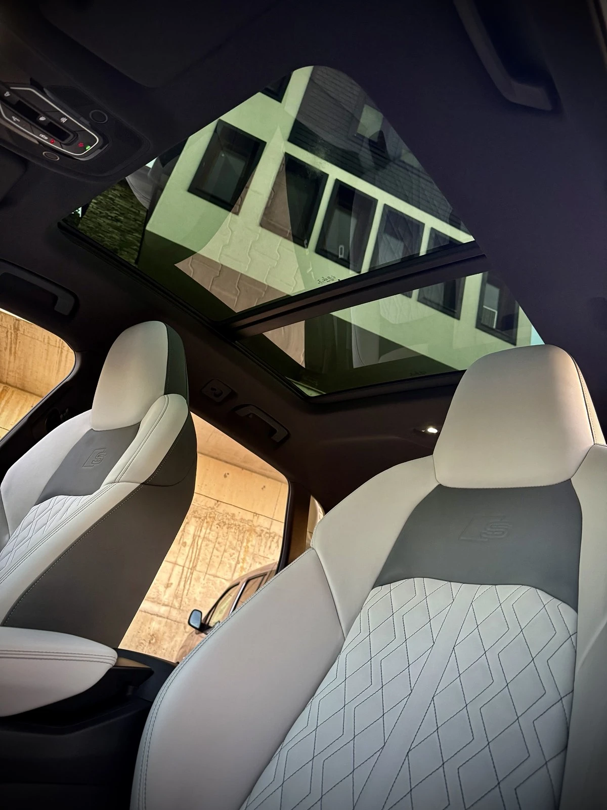 Audi E-Tron S / AUDI EXCLUSIVE / �������� / ��� ������ | Mobile.bg � ����������� 10
