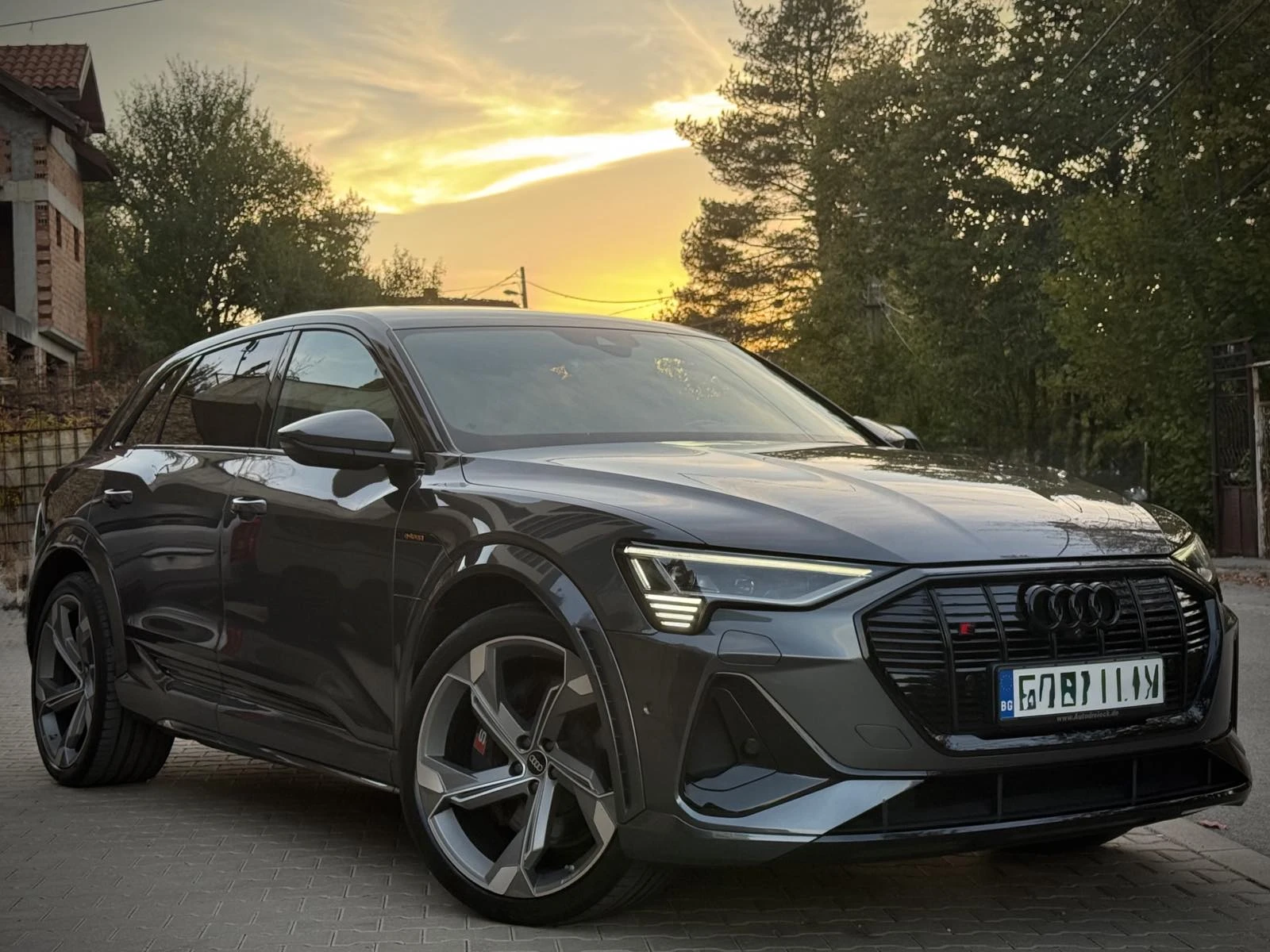 Audi E-Tron S / AUDI EXCLUSIVE / Гаранция / Без аналог