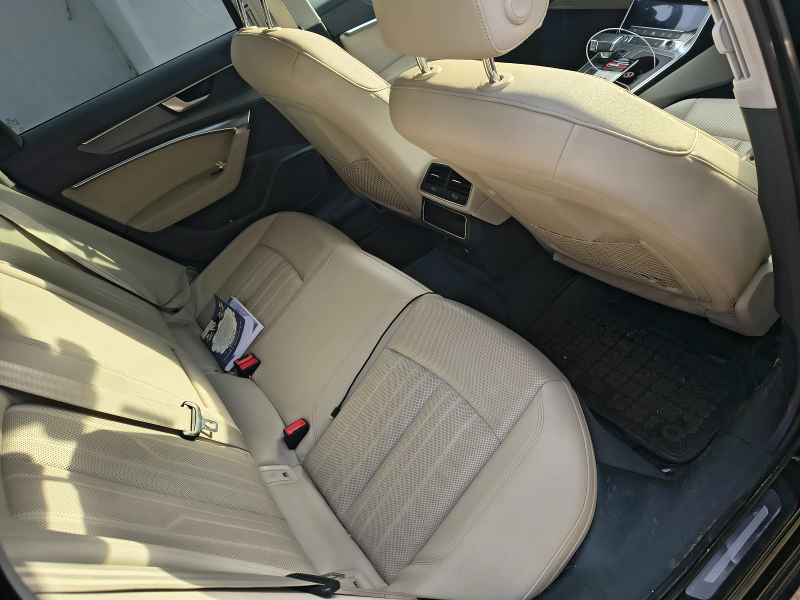 Audi A6 40TDI MILD-HYBRID, снимка 11 - Автомобили и джипове - 56712137