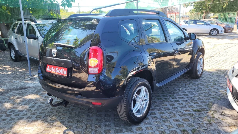 Dacia Duster 1.6i 4x4 климатик, снимка 3 - Автомобили и джипове - 46847582