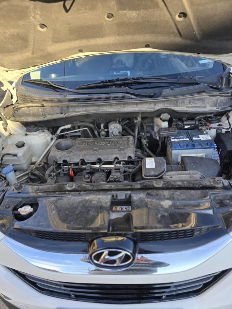 Hyundai IX35, снимка 12 - Автомобили и джипове - 52851329