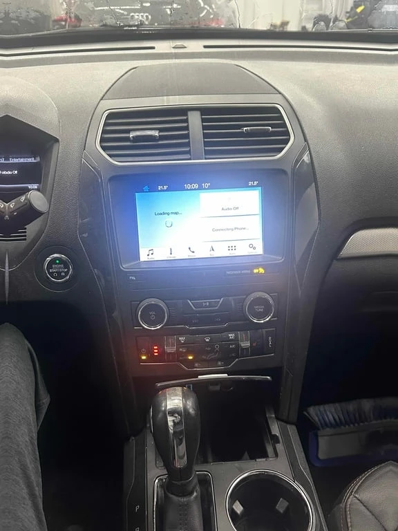 Ford Explorer 2019 XLT AWD * БЕЗ ПЪРВОНАЧАЛНА ВНОСКА, снимка 11 - Автомобили и джипове - 53162951