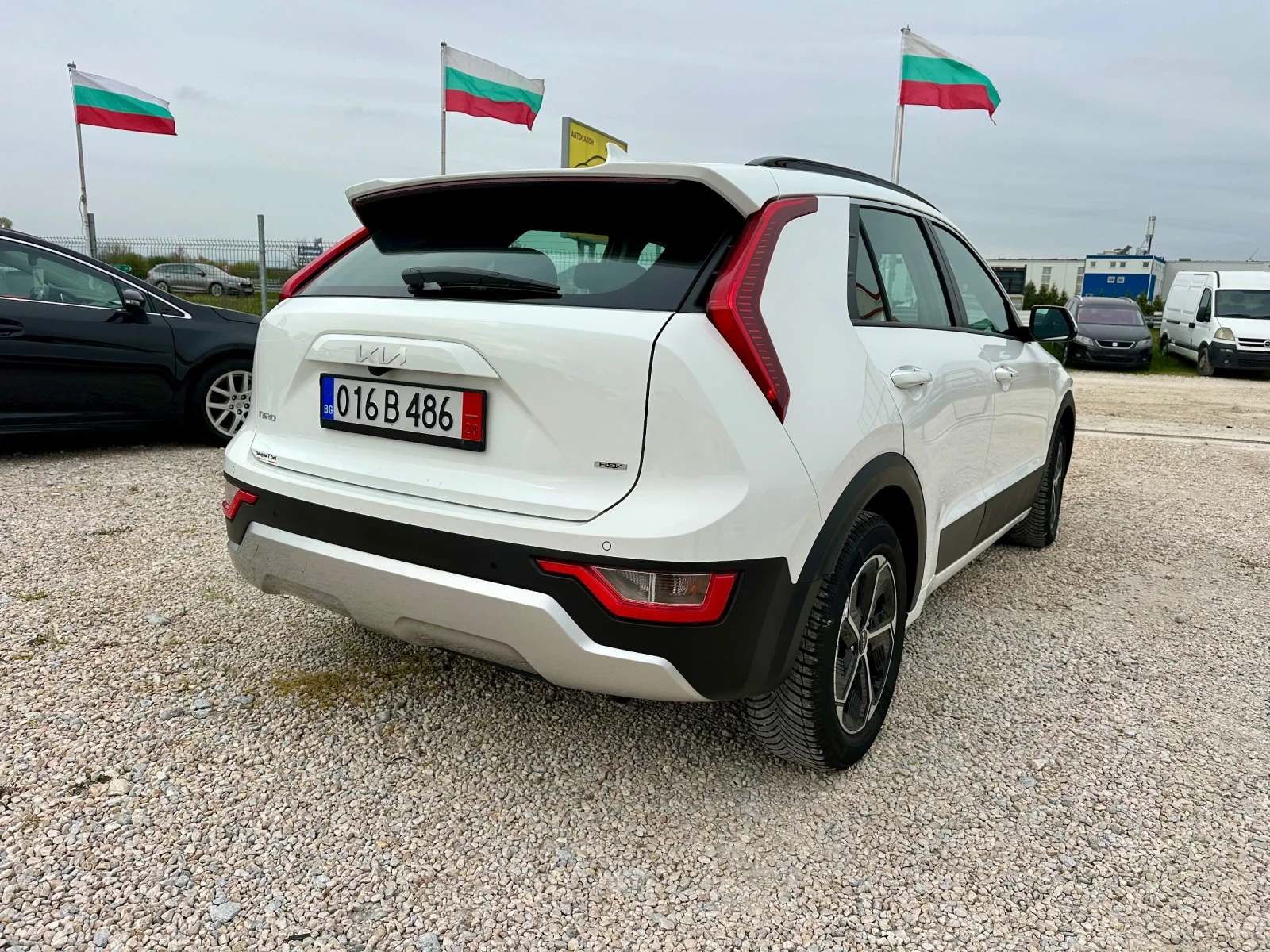 Kia Niro Хибрид 34000км, снимка 7 - Автомобили и джипове - 54187983
