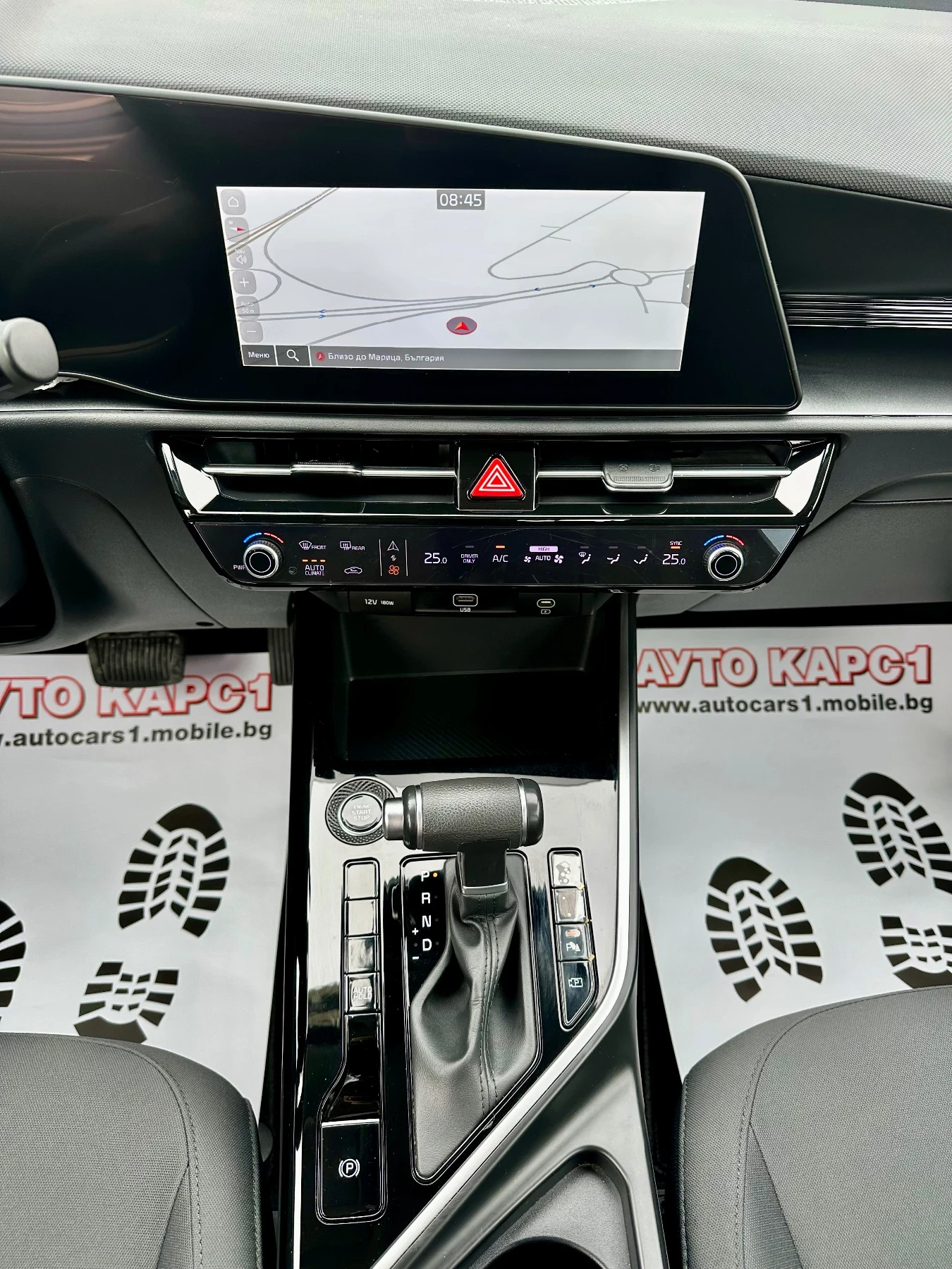 Kia Niro Хибрид 34000км, снимка 13 - Автомобили и джипове - 54187983