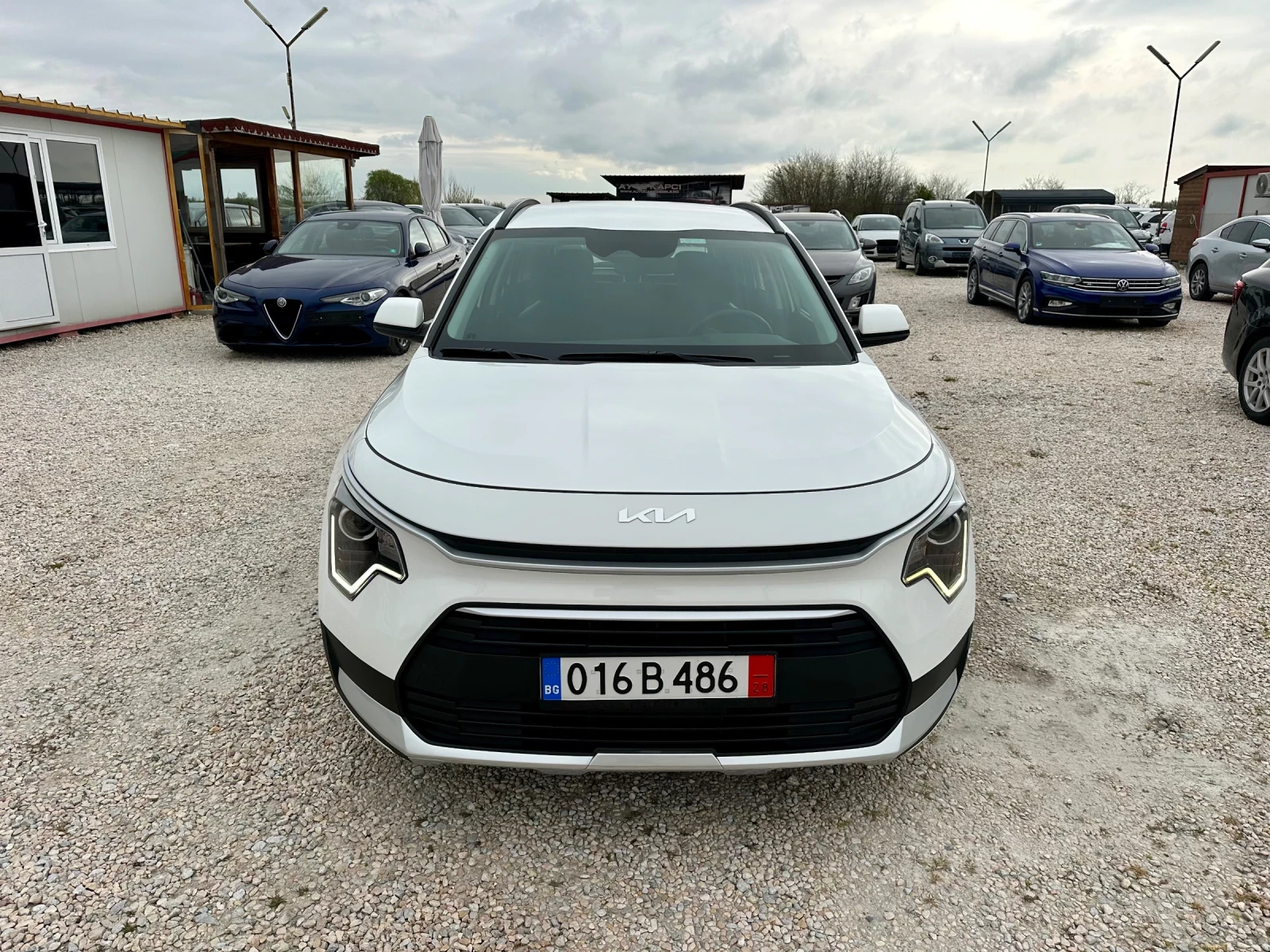 Kia Niro Хибрид 34000км, снимка 2 - Автомобили и джипове - 54187983