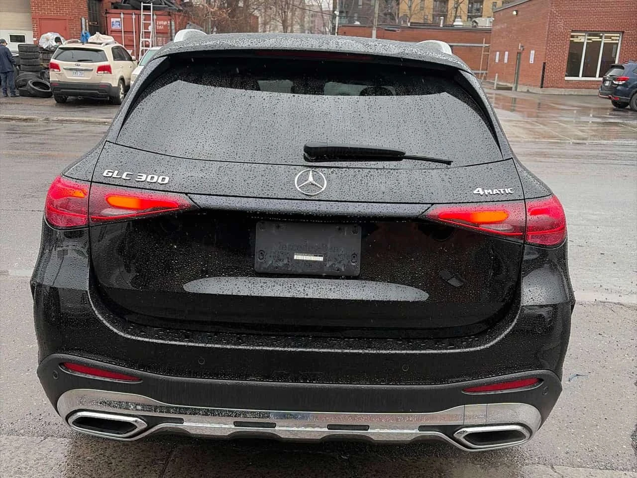 Mercedes-Benz GLC 300 CARFAX, снимка 4 - Автомобили и джипове - 54278775