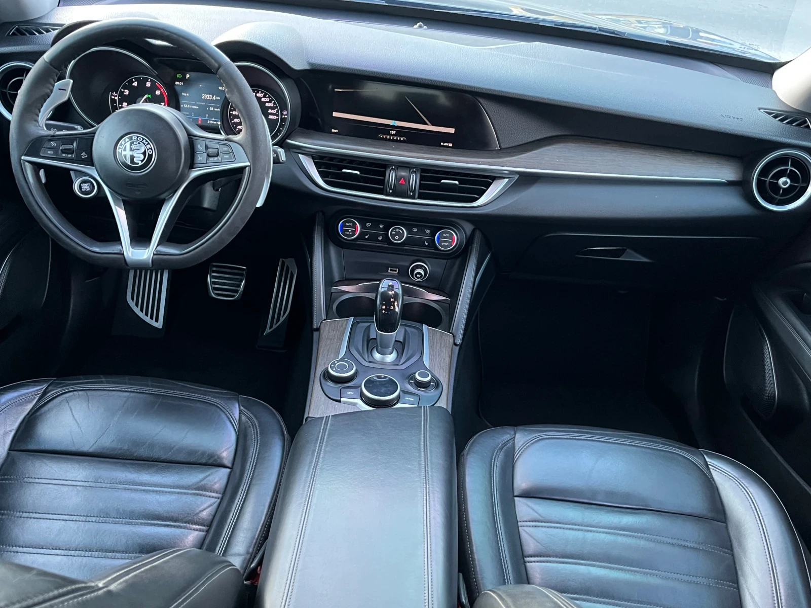 Alfa Romeo Stelvio 2.0Turbo.Q4.Собствен лизинг.100%удобрение!!!, снимка 13 - Автомобили и джипове - 54416170