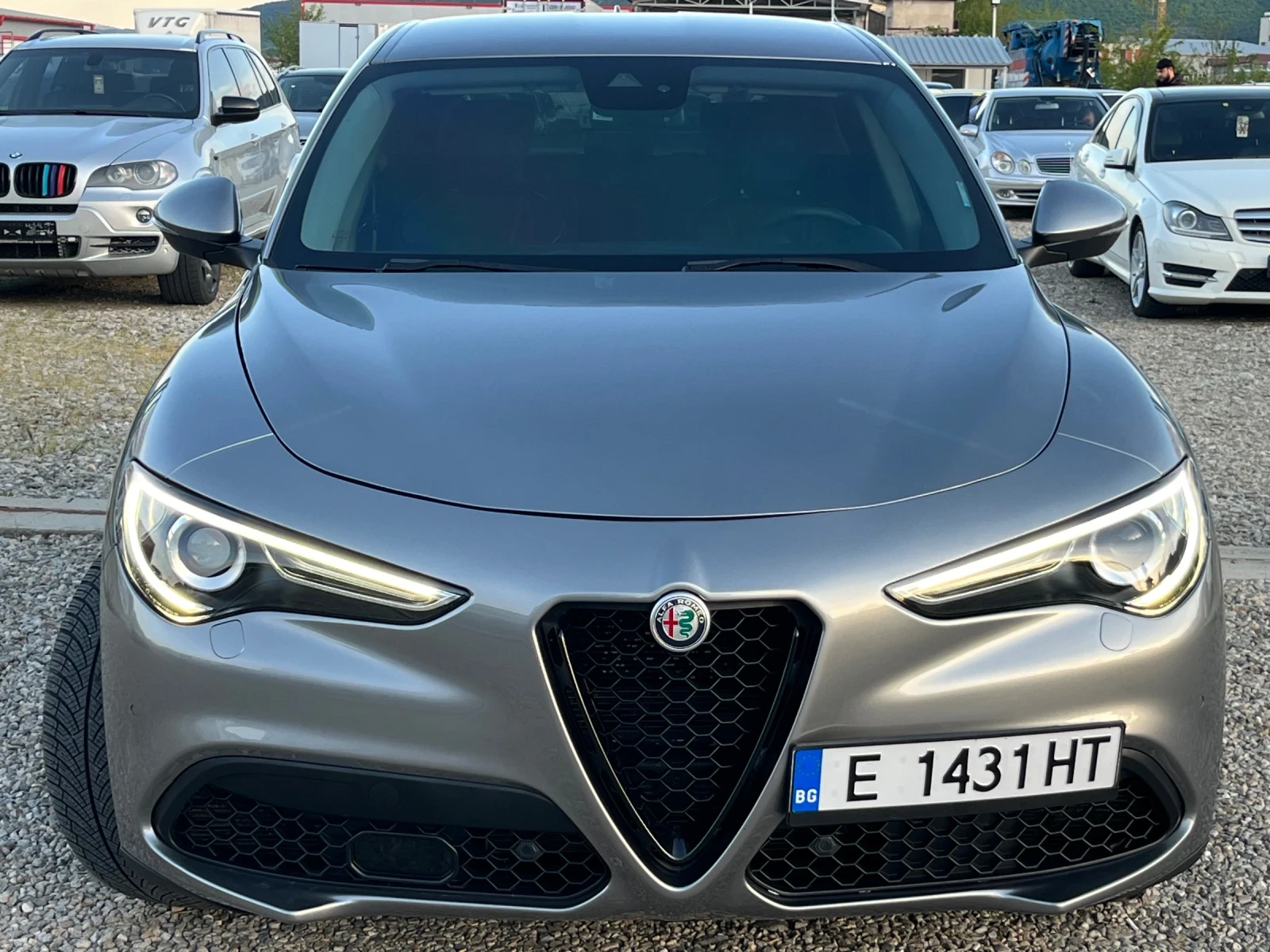 Alfa Romeo Stelvio 2.0Turbo.Q4.Собствен лизинг.100%удобрение!!!, снимка 2 - Автомобили и джипове - 54416170