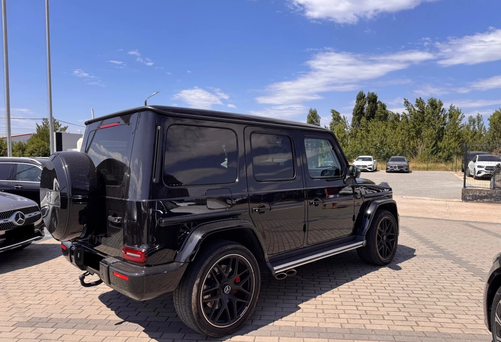 Mercedes-Benz G 63 AMG 4.0 V8 4x4, снимка 3 - Автомобили и джипове - 55464338
