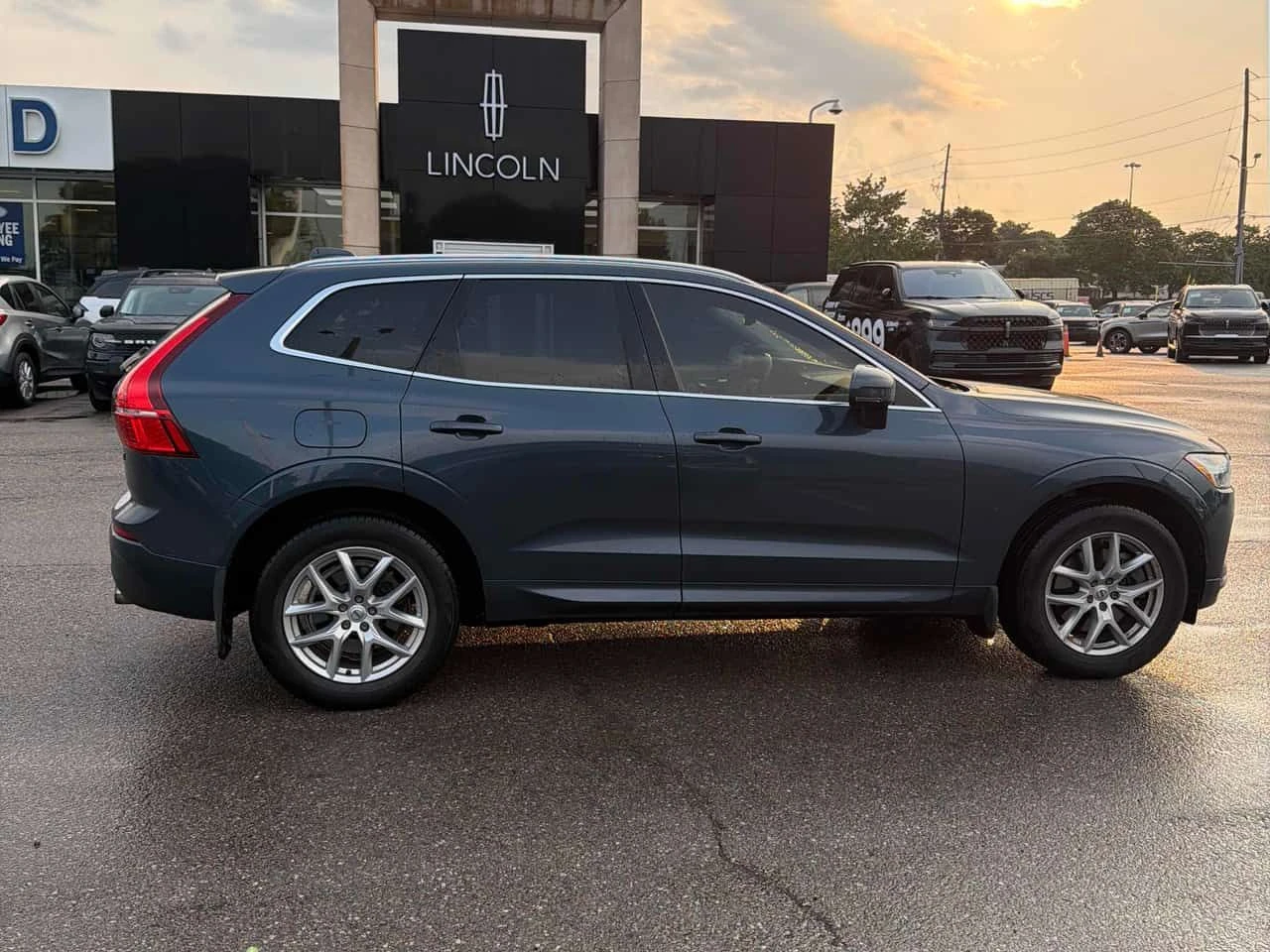 Volvo XC60 * Momentum * CARFAX * ОПЦИЯ ЗА ФИНАНСИРАНЕ, снимка 16 - Автомобили и джипове - 55684366