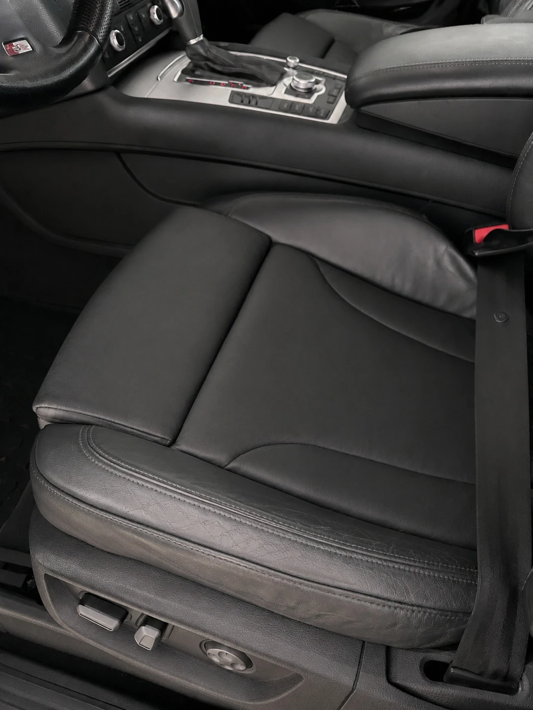 Audi Q7, снимка 4 - Автомобили и джипове - 55941872