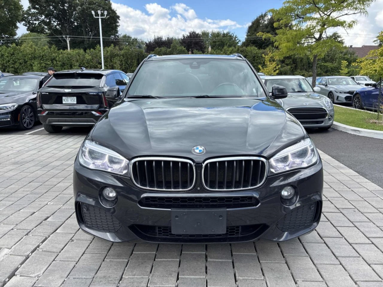 BMW X5 M-pkg* 360* Harman/Kardon* Keyless* , снимка 2 - Автомобили и джипове - 55950070