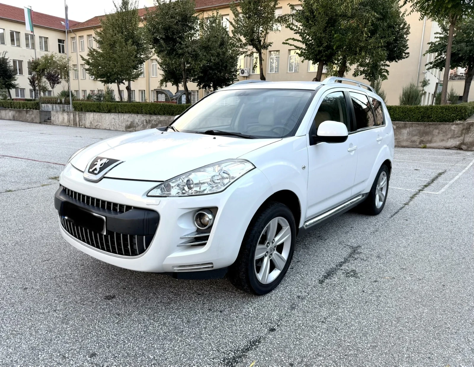 Peugeot 4007 2.2 165 автомат 7 места