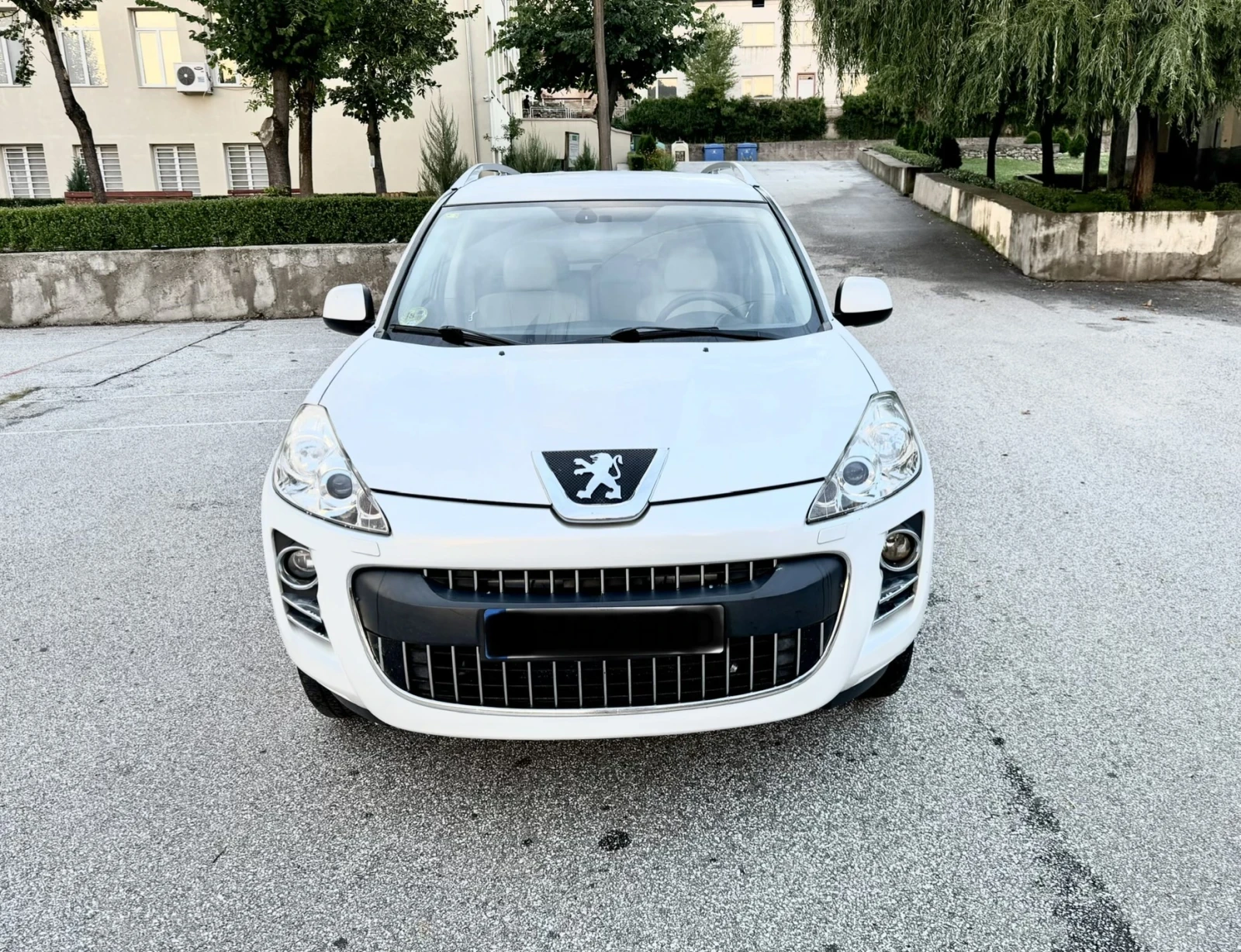 Peugeot 4007 2.2 165 автомат 7 места, снимка 2 - Автомобили и джипове - 56019284
