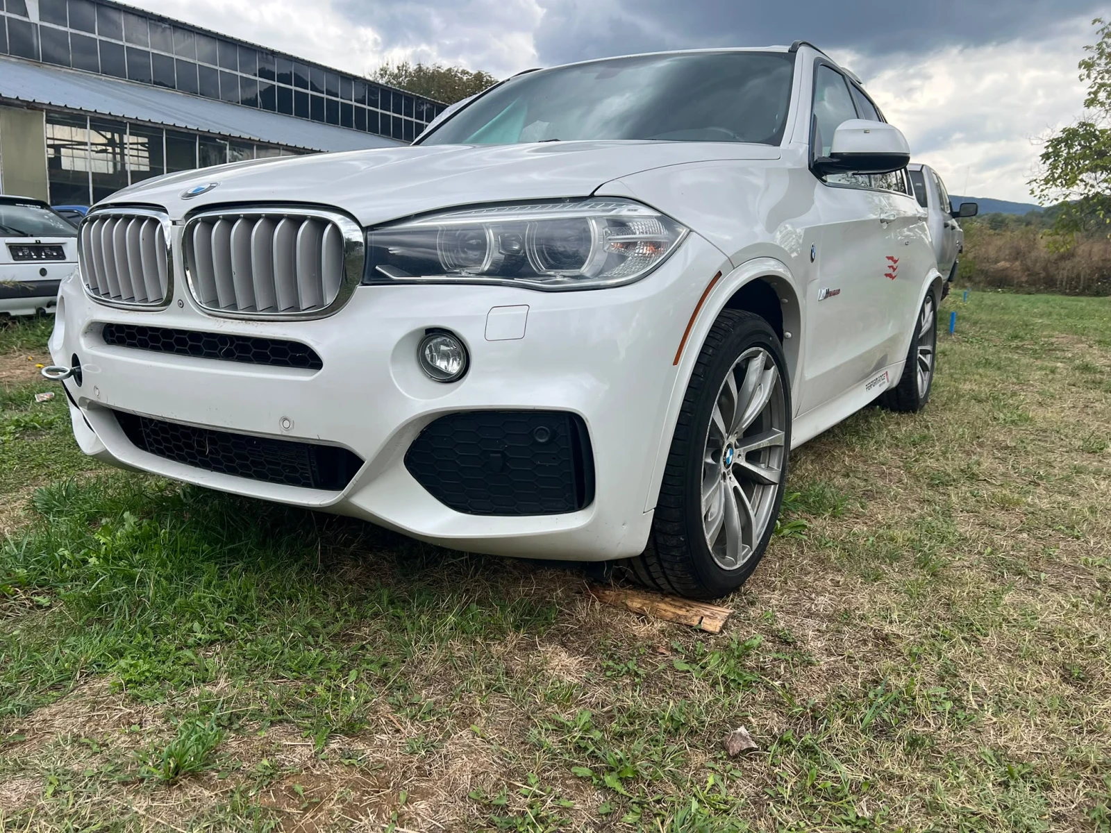 BMW X5  5.0 i