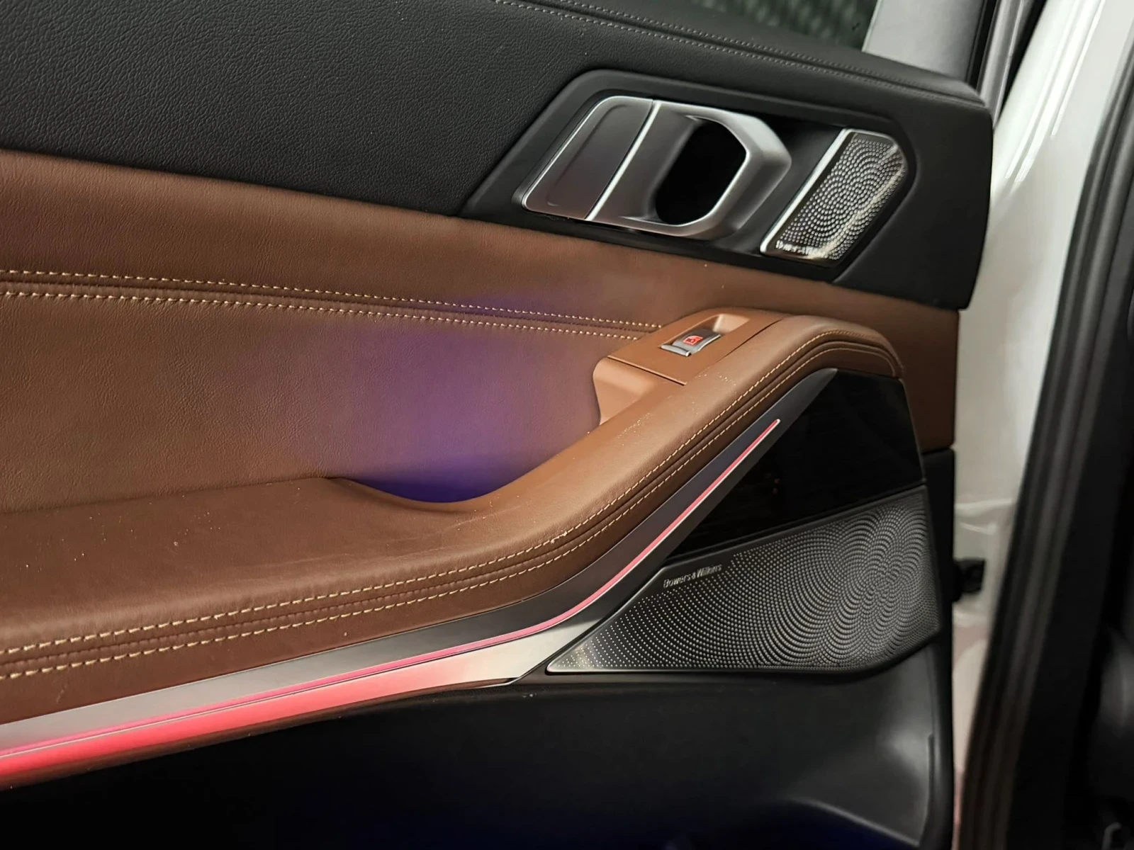 BMW X7 BMW X7 M50d   400 �.�.   INDIVIDUAL   BOWERS & WIL | Mobile.bg � ����������� 14