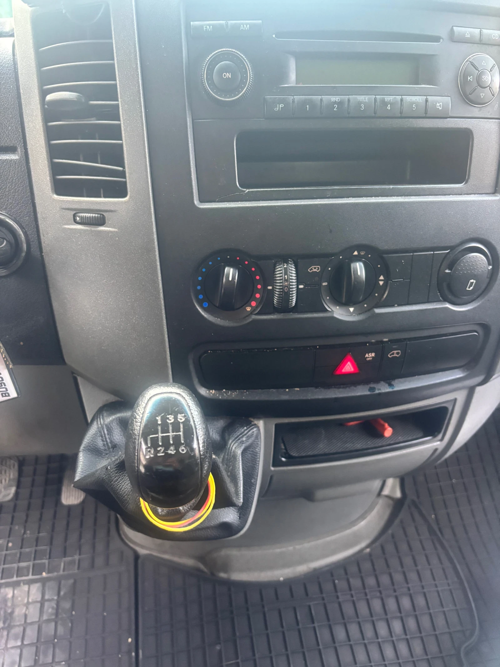 Mercedes-Benz Sprinter Мерцедес спринтер 513 Падащ борд - изображение 5