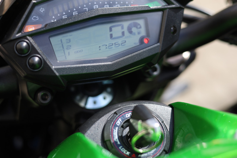 Kawasaki Z 1000 ABS, снимка 10 - Мотоциклети и мототехника - 45131588