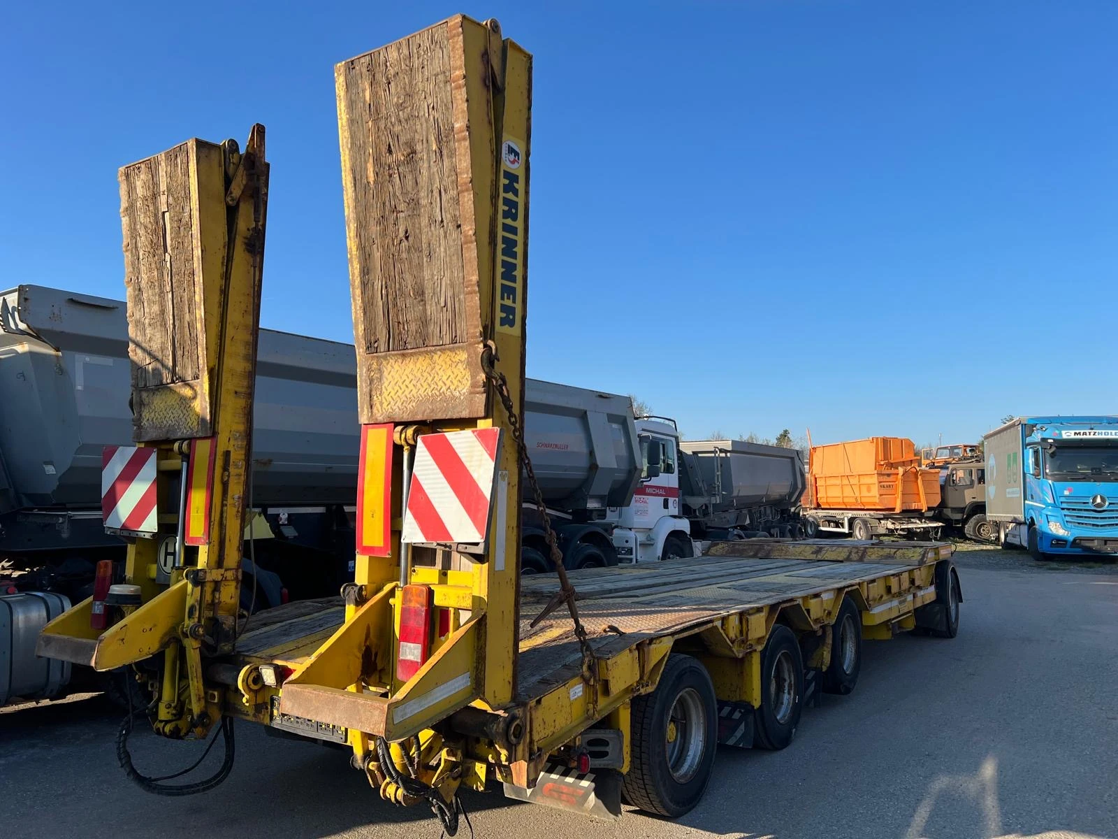   4-,  , 40-, , ,  | Mobile.bg   12